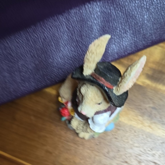 Easter Bunny Figurine with Vest and Top Hat‎ - Picture 5 of 6